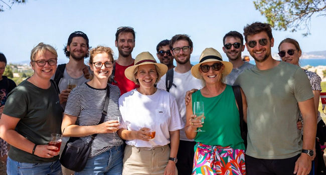 Congedo formativo Malta Sliema con LISA! – imparare l’inglese e vivere una comunità internazionale Adulti trascorrono del tempo insieme a Malta durante un congedo formativo LISA! vivono un’atmosfera internazionale e imparano l’inglese