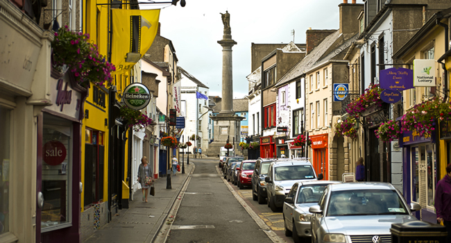Scoprire Ennis con una vacanza studio LISA! di inglese in Irlanda Centro città di Ennis durante una vacanza studio LISA! di inglese in Irlanda