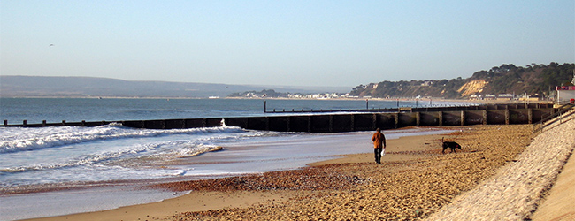 LISA-Sprachreisen-Englisch-Bournemouth-Meer-Baden-Schwimmen-Spaziergang-Strand-Durley-Chine-Beach