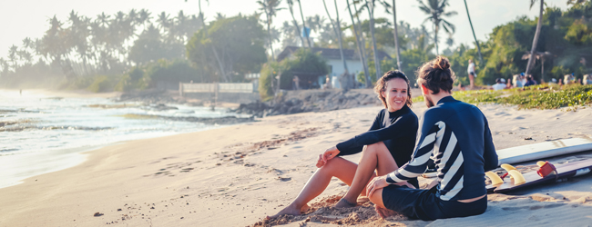 LISA-Sprachreisen-Erwachsene-Englisch-Australien-Cairns-Strand-Wellen-Surfen-Sommer