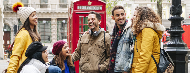 LISA-Sprachreisen-Erwachsene-Englisch-England-London-Beckenham-Freunde-Sightseeing-Rote-Telefonzelle