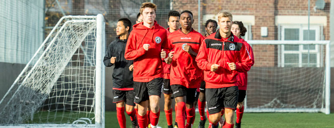 LISA-Sprachreisen-Erwachsene-Englisch-England-Manchester-Sprachkurs-Fussball-Training-Akademie