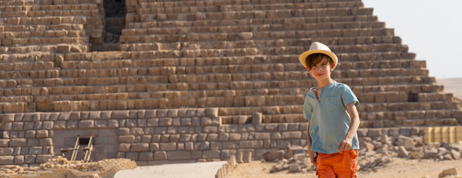 Junge Pyramide Ägypten arabische Vornamen LISA! Sprachreisen Junge Pyramide Ägypten arabische Vornamen Urlaub Sonne