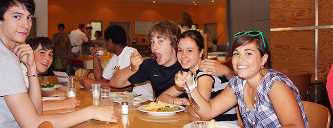 LISA-Sprachreisen-Schueler-Deutsch-Berlin-Watersports-Hafen-Boote-Havel-Spree-Sport-Freizeit-Unterkunft-Cafeteria-Restaurant-Jungen-Maedchen LISA-Sprachreisen-Schueler-Deutsch-Berlin-Watersports-Hafen-Boote-Havel-Spree-Sport-Freizeit-Unterkunft-Cafeteria-Restaurant-Jungen-Maedchen