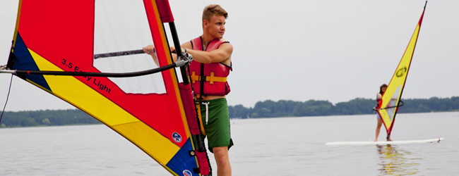 LISA-Sprachreisen-Schueler-Deutsch-Deutschland-Berlin-Water-Sports-Surfen-See-Wasser-Wellen LISA-Sprachreisen-Schueler-Deutsch-Deutschland-Berlin-Water-Sports-Surfen-See-Wasser-Wellen