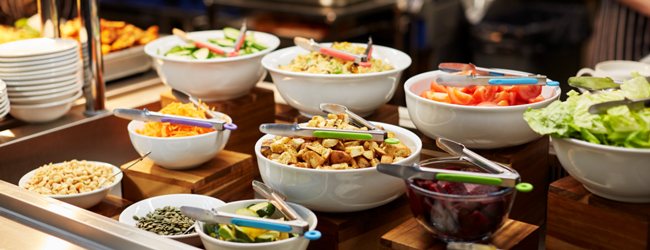 LISA-Sprachreisen-Schueler-Englisch-England-London-Burlington-Cafeteria-Essen-Buffet-Salat LISA-Sprachreisen-Schueler-Englisch-England-London-Burlington-Cafeteria-Essen-Buffet-Salat