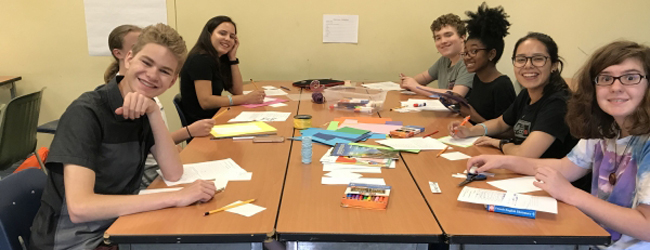 LISA-Sprachreisen-Schueler-Englisch-Franzoesisch-Kanada-Montreal-Sprachschule-Unterricht-Klasse