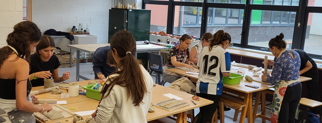 LISA-Sprachreisen-Schueler-Englisch-Irland-Arklow-Schule-Freizeit-Toepfern-Tasse LISA-Sprachreisen-Schueler-Englisch-Irland-Arklow-Schule-Freizeit-Toepfern-Tasse