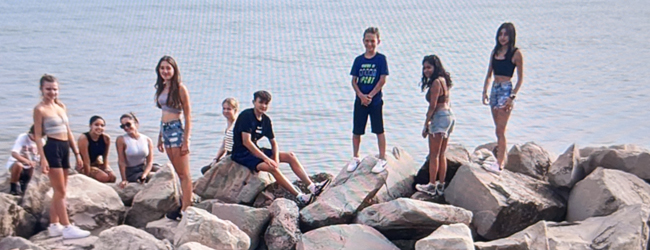 LISA-Sprachreisen-Schueler-Italienisch-Italien-Triest-Ausflug-Meer-Schwimmen-Steine LISA-Sprachreisen-Schueler-Italienisch-Italien-Triest-Ausflug-Meer-Schwimmen-Steine