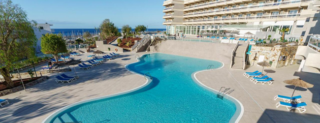 LISA-Sprachreisen-Schueler-Spanisch-Spanien-Teneriffa-Hotel-Swimmingpool-Meer-Blick LISA-Sprachreisen-Schueler-Spanisch-Spanien-Teneriffa-Hotel-Swimmingpool-Meer-Blick
